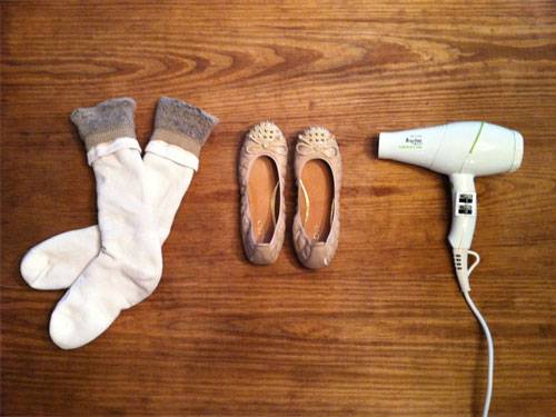 Comment étirer des chaussures à la maison