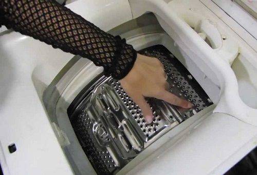 skala i vaskemaskinen