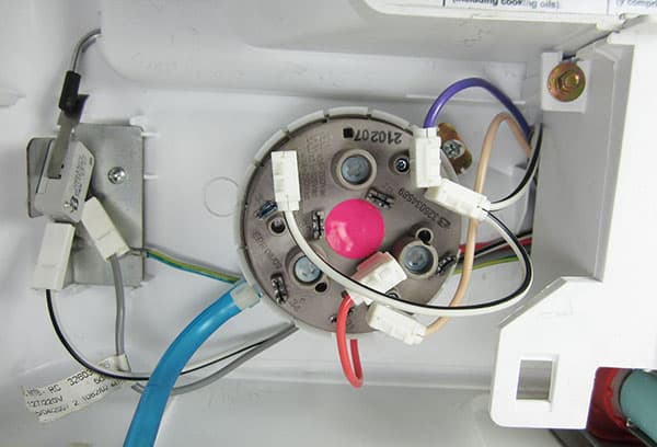 Water level sensor in the washing machine