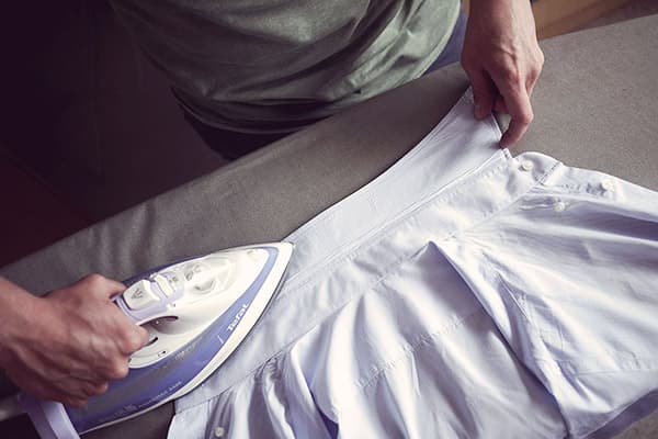 Shirt collar ironing